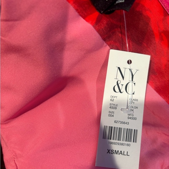 Strapless Red Rose Print Dress with Belt - Picture 10 of 10